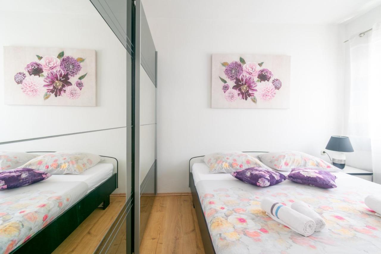 Modern Apartment With Private Pool Бибинье Экстерьер фото